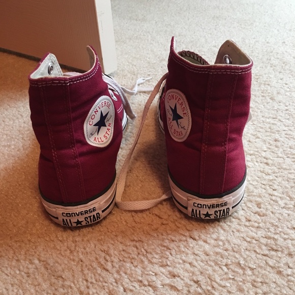 Converse - Picture 2 of 5